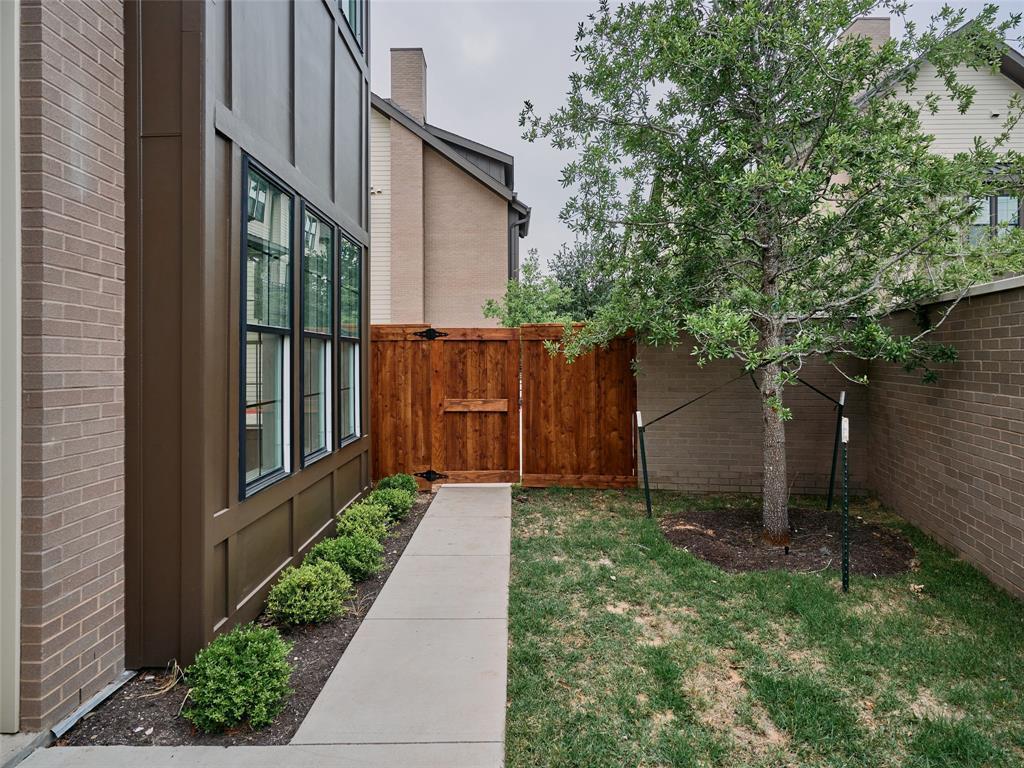 2209 Woodland Avenue Austin TX 78741