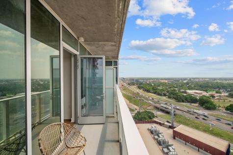 48 East Avenue Austin TX 78701