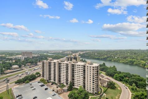 48 East Avenue Austin TX 78701