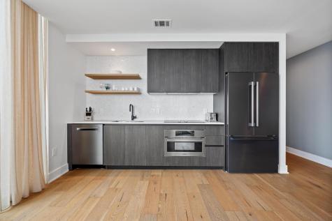 48 East Avenue Austin TX 78701