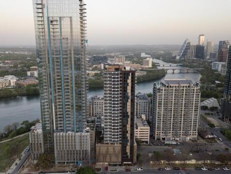 48 East Avenue Austin TX 78701