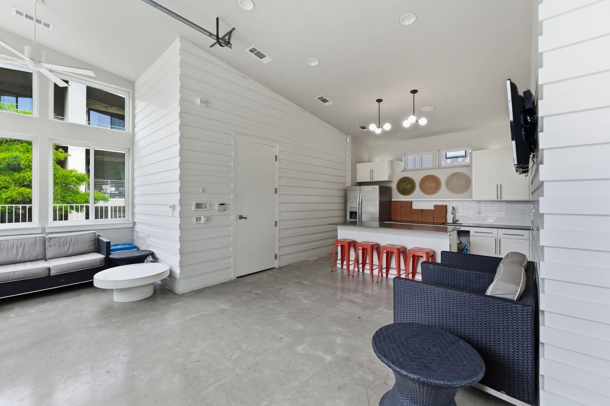 2712 S 5th Street Austin TX 78704
