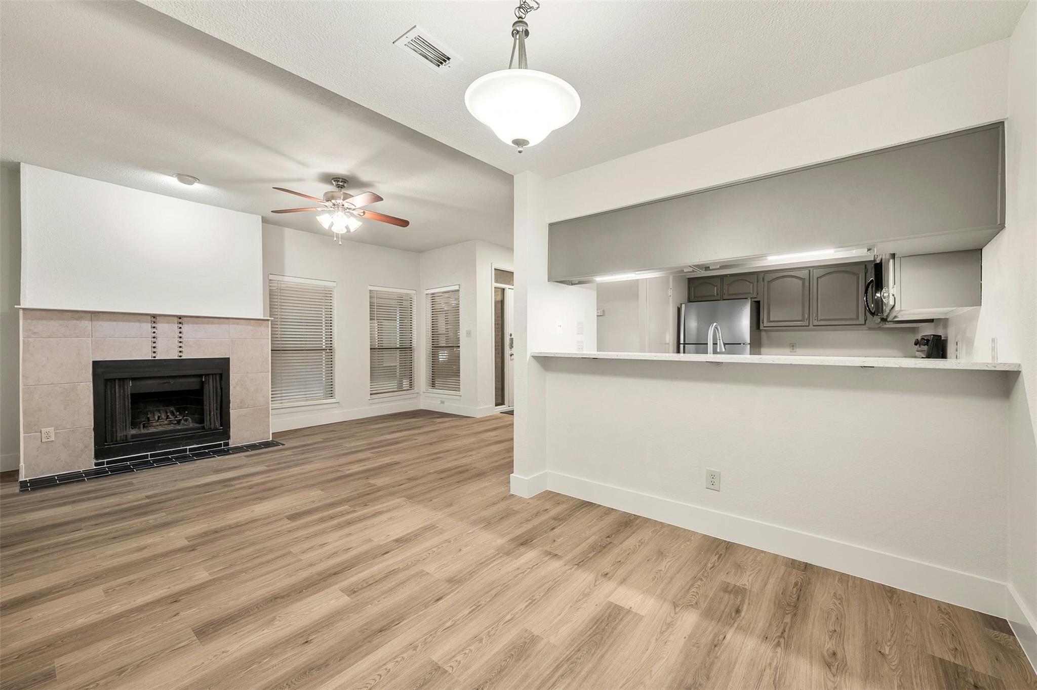 1910 Robbins Place Austin TX 78705