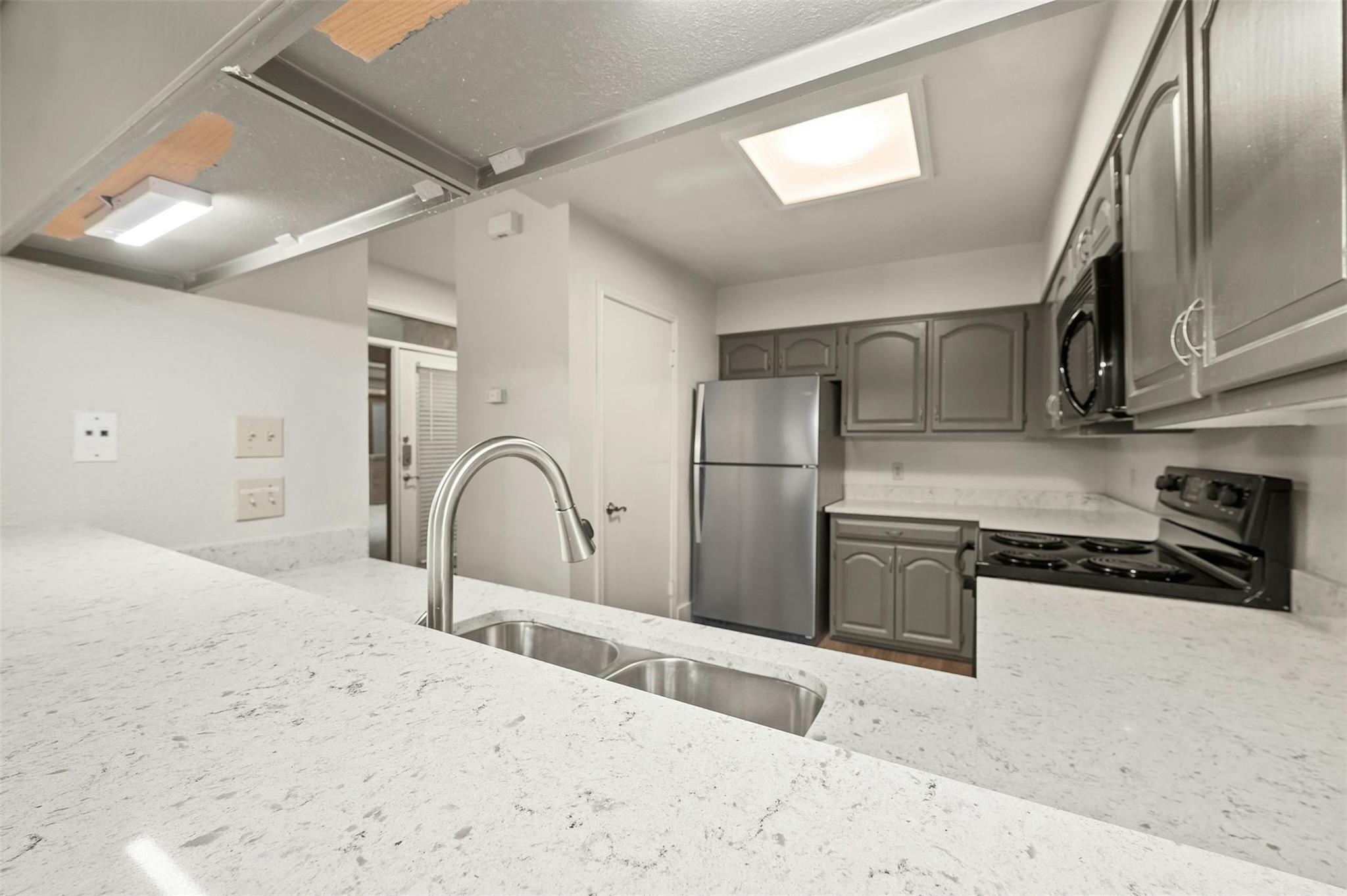 1910 Robbins Place Austin TX 78705