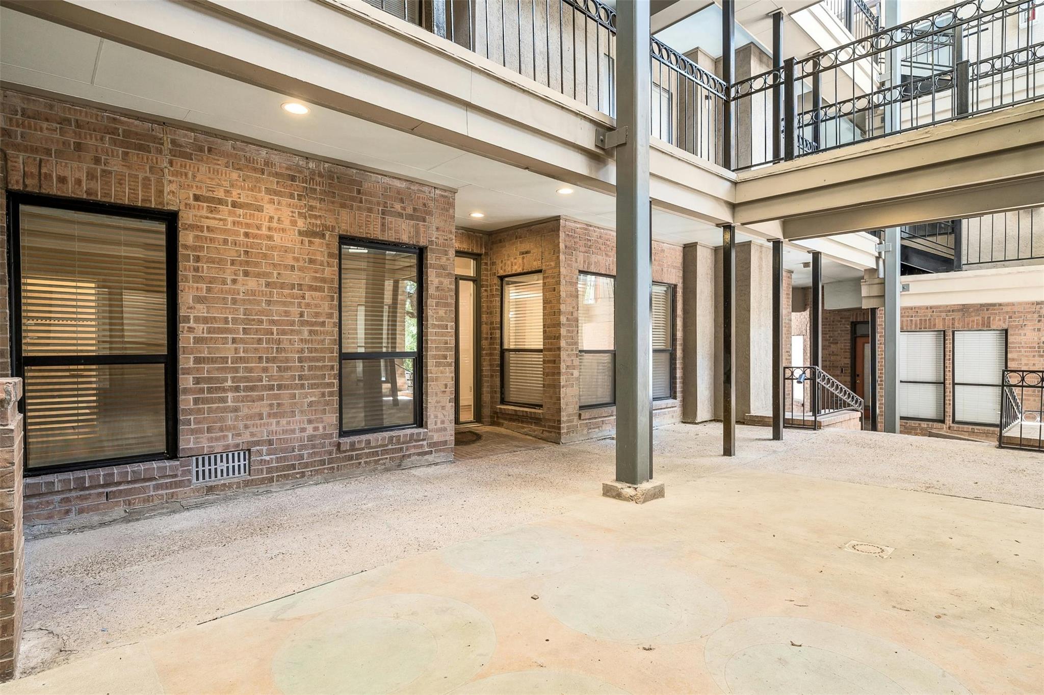 1910 Robbins Place Austin TX 78705