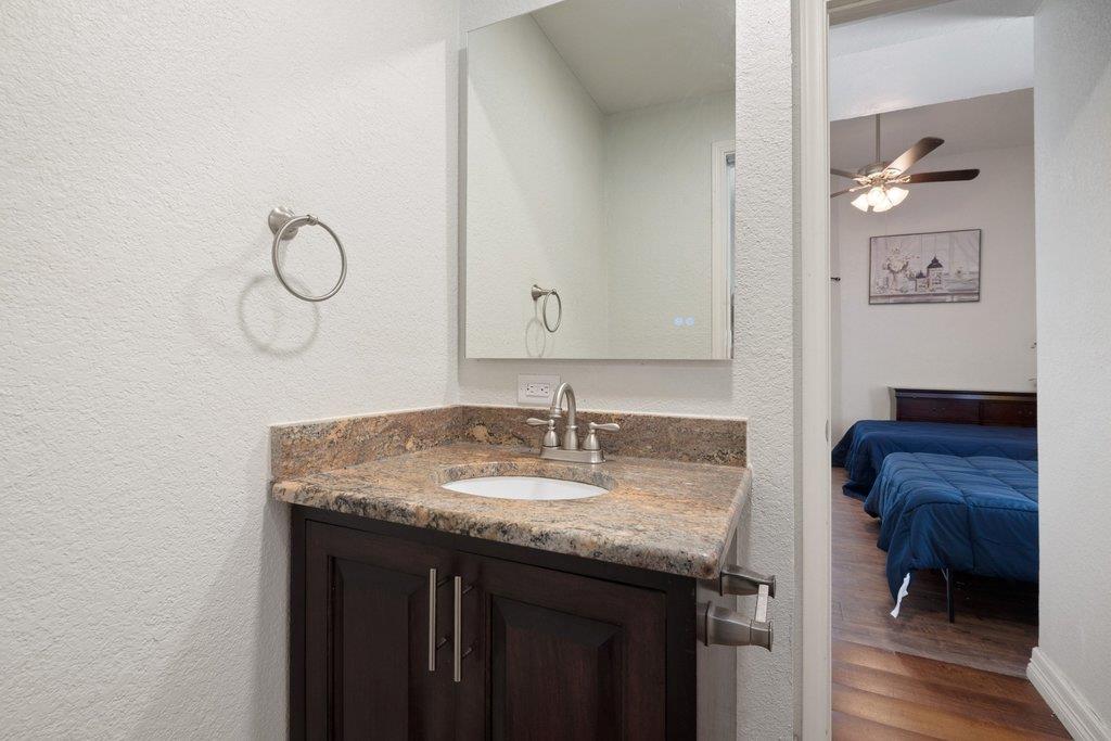 1910 Robbins Place Austin TX 78705