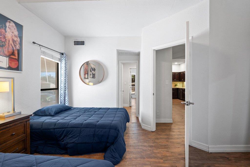 1910 Robbins Place Austin TX 78705