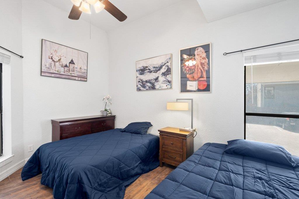 1910 Robbins Place Austin TX 78705