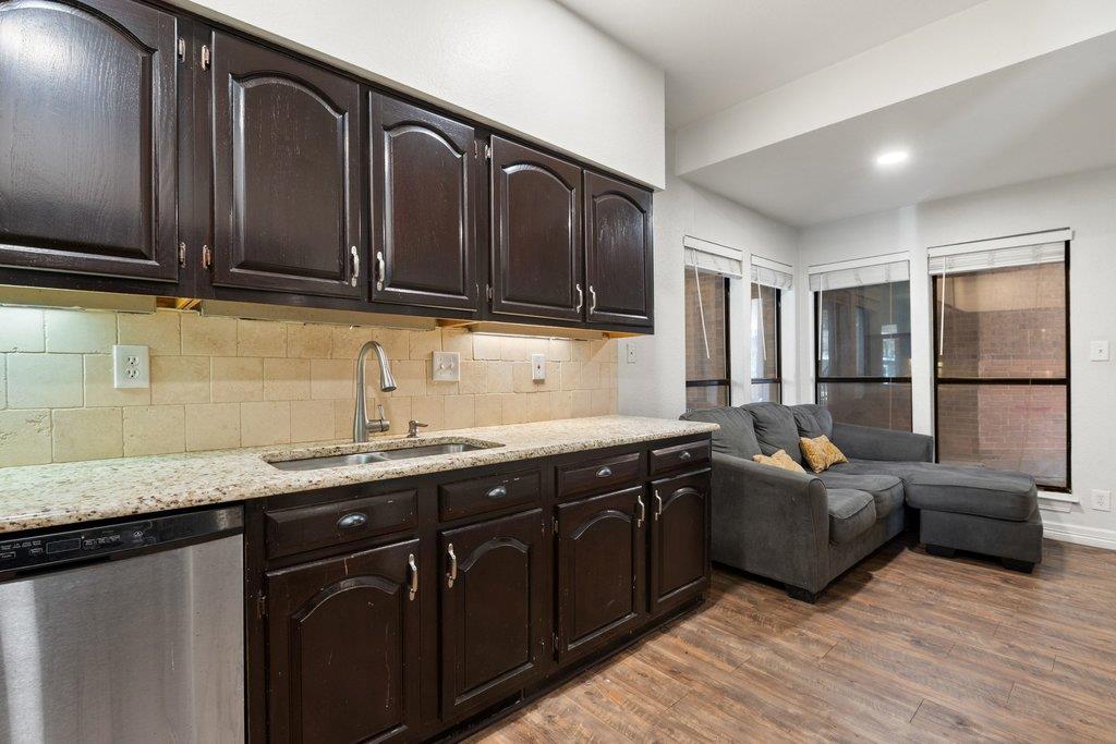 1910 Robbins Place Austin TX 78705