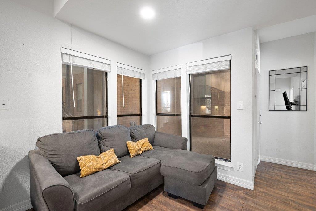 1910 Robbins Place Austin TX 78705
