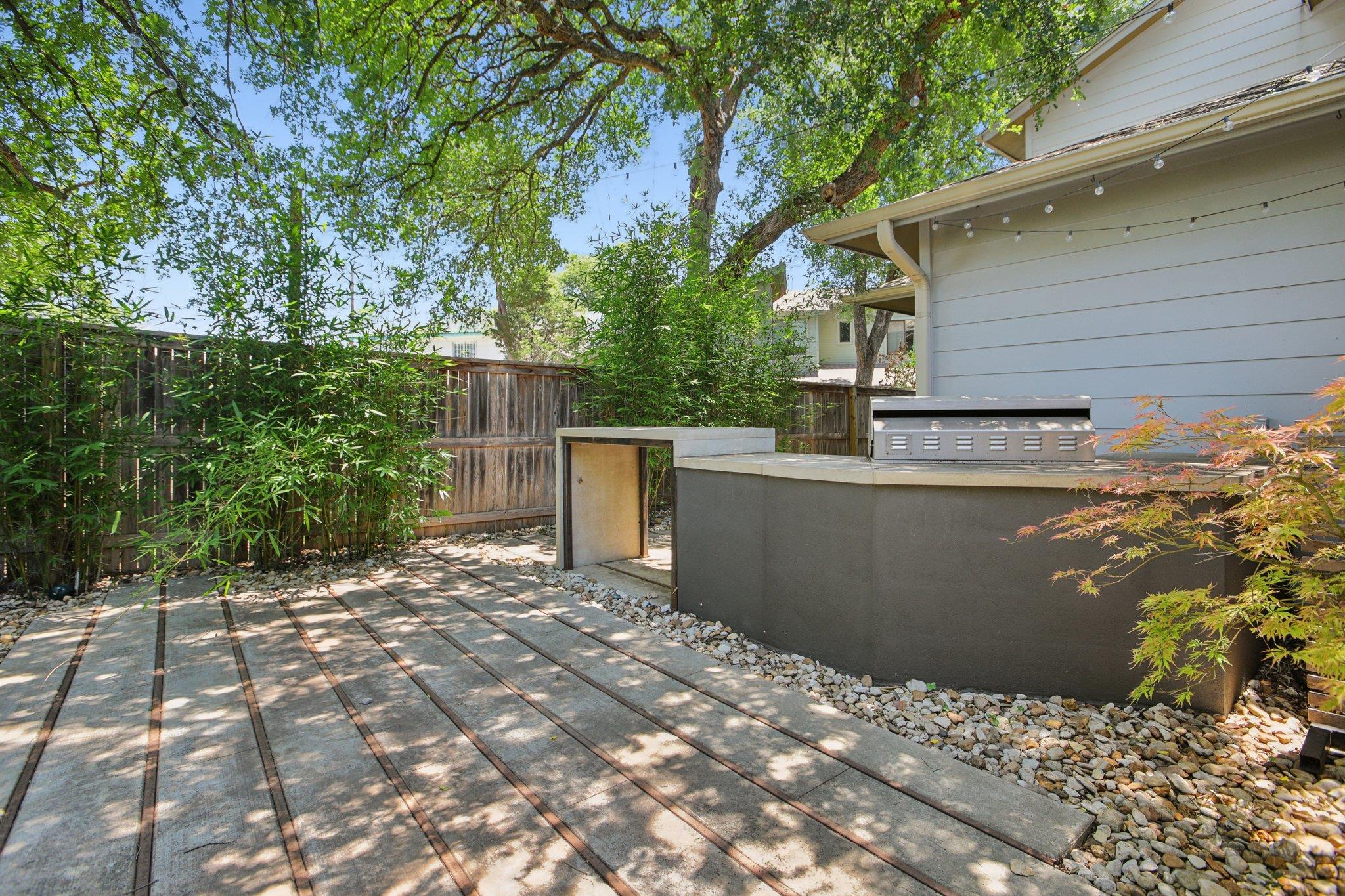 4008 Valley View Road Austin TX 78704