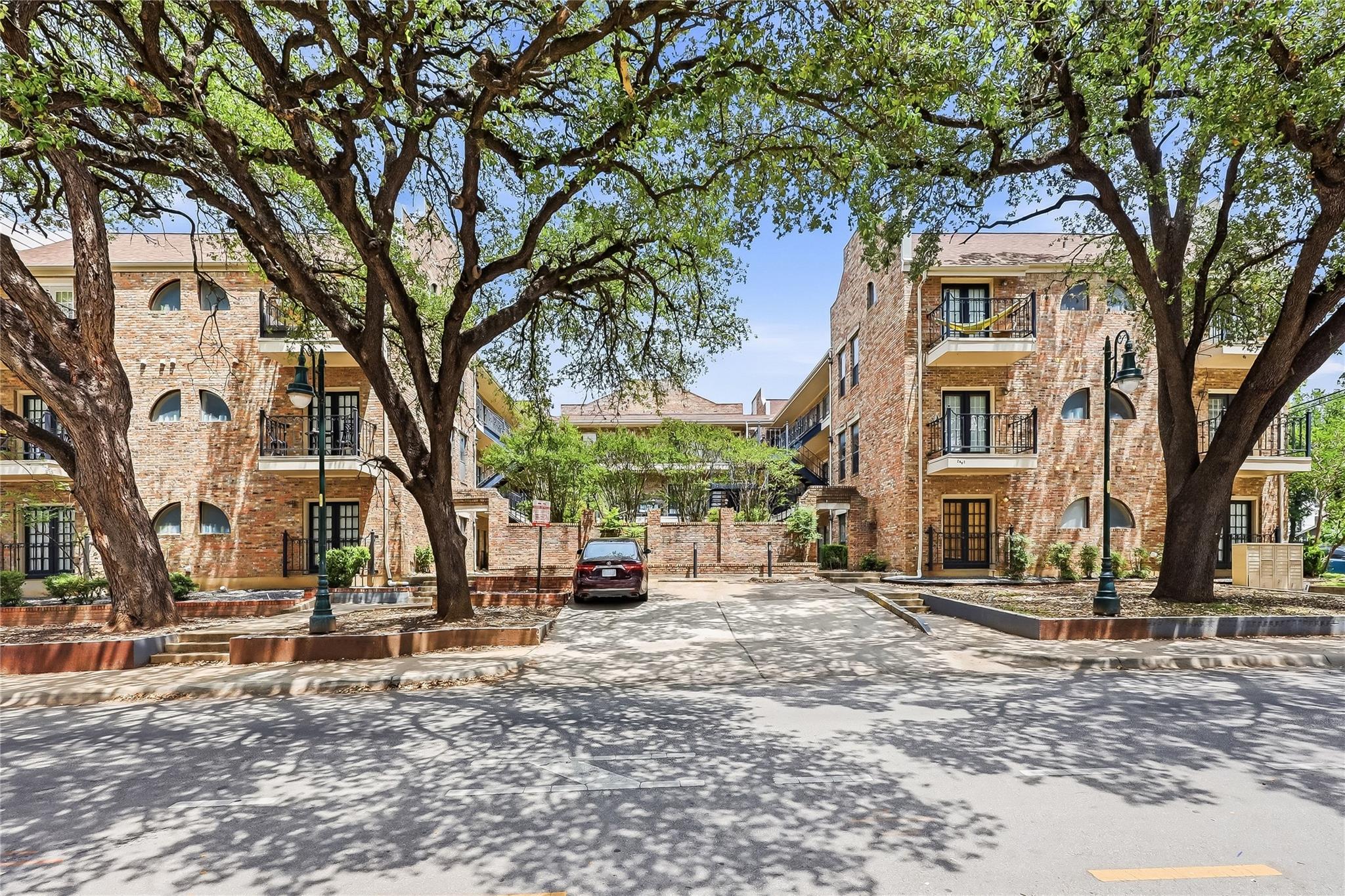 2801 Rio Grande Street Austin TX 78705