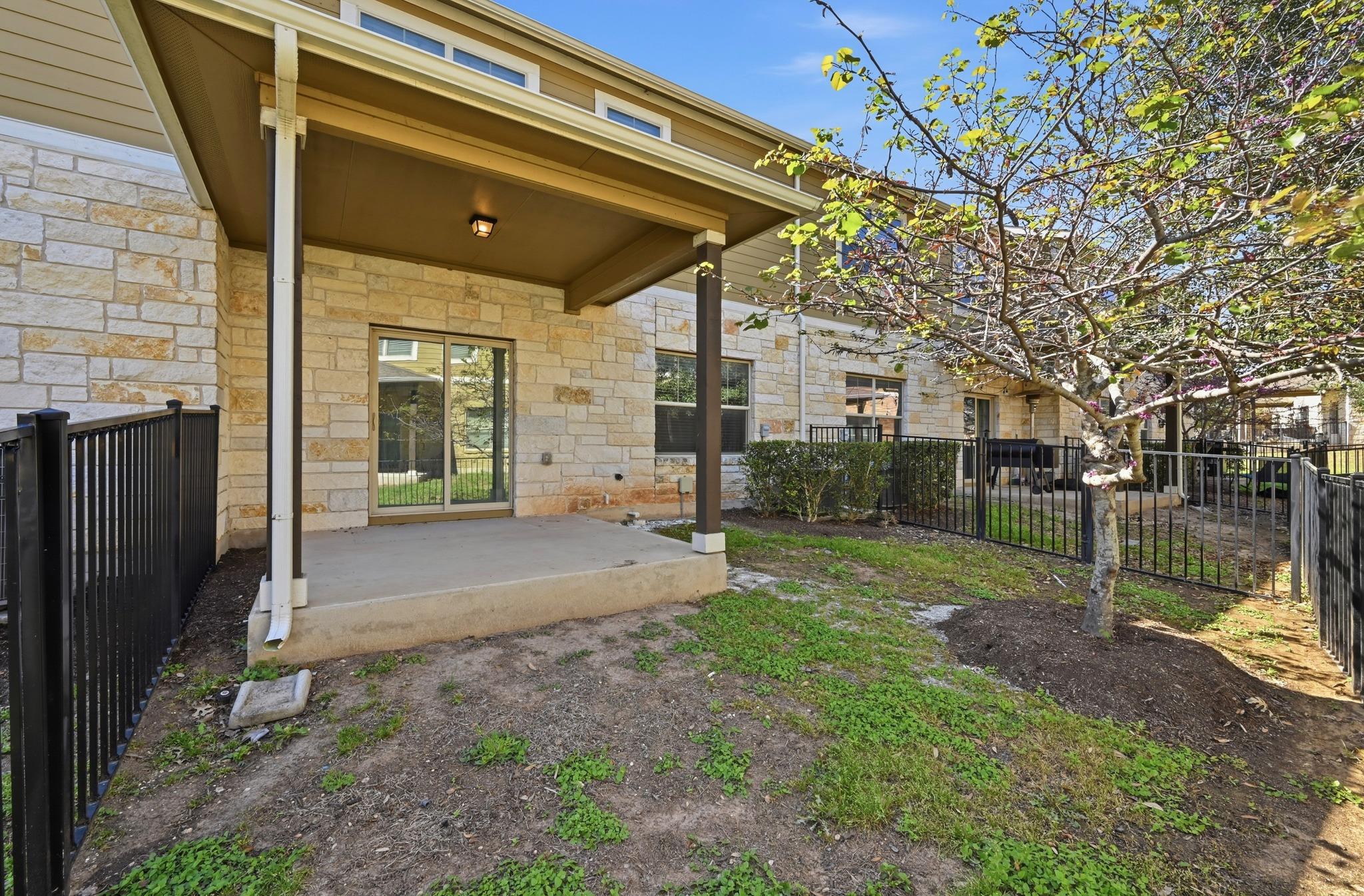 516 E Slaughter Lane Austin TX 78744