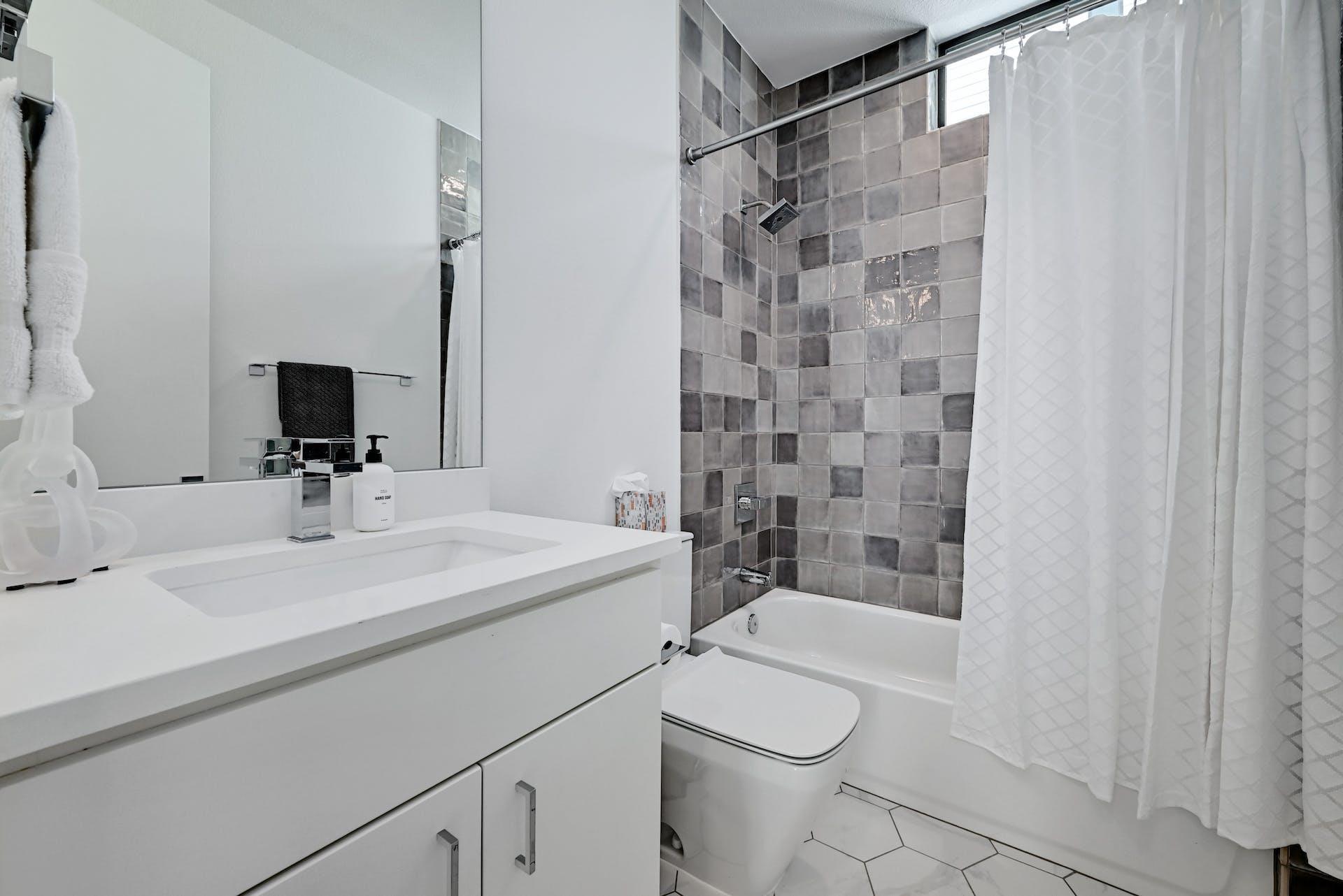 3406 E 17th Street Austin TX 78721