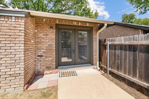 1015 E Yager Lane Austin TX 78753