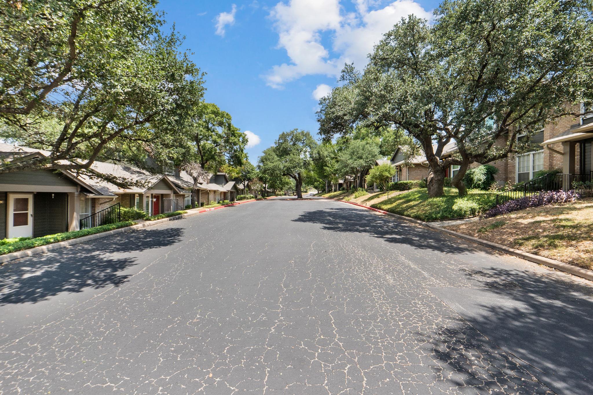 1015 E Yager Lane Austin TX 78753