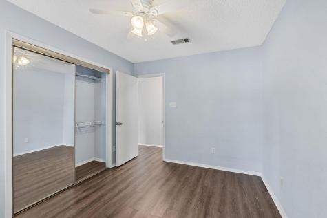 1015 E Yager Lane Austin TX 78753