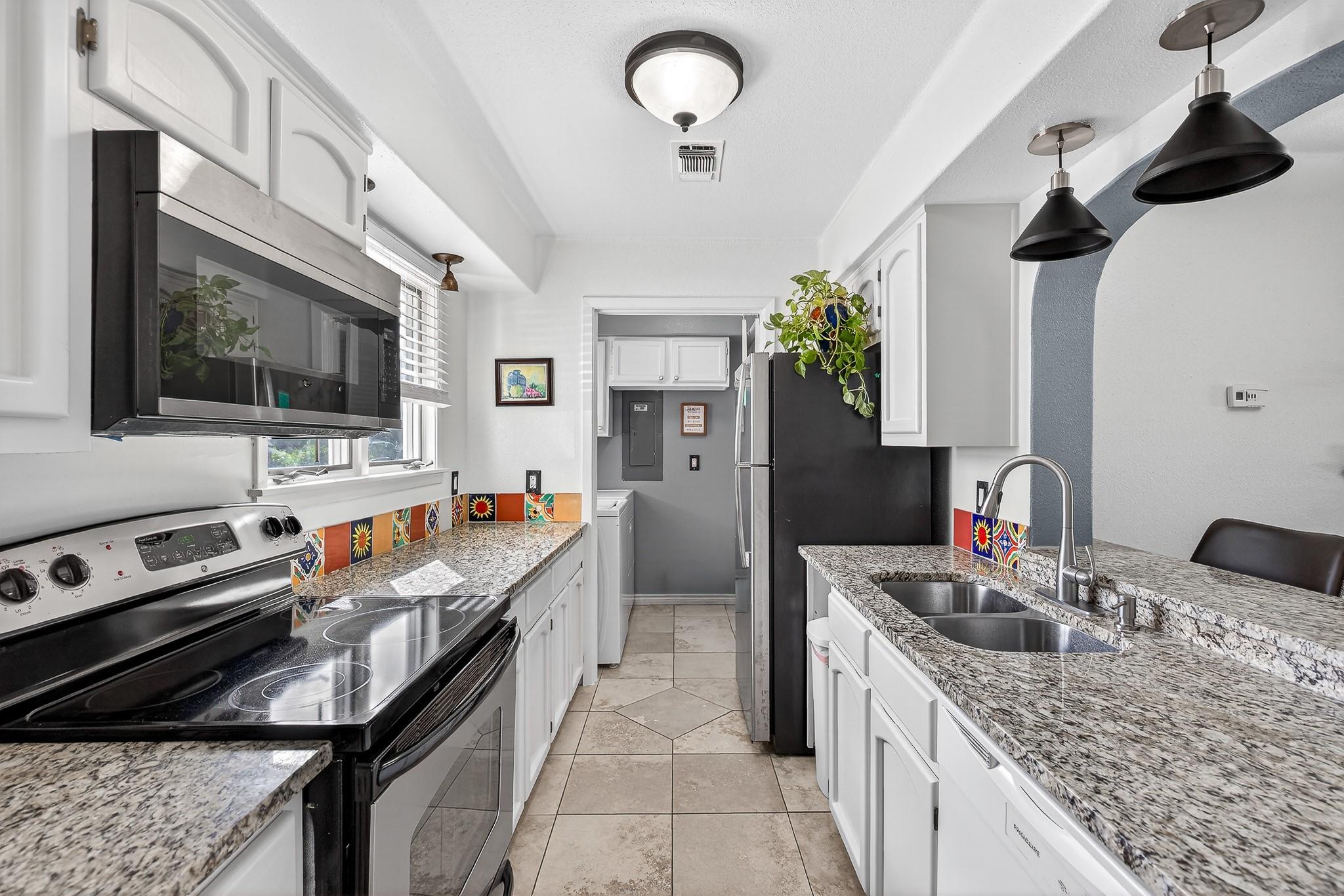 108 Lachite Horseshoe Bay TX 78657
