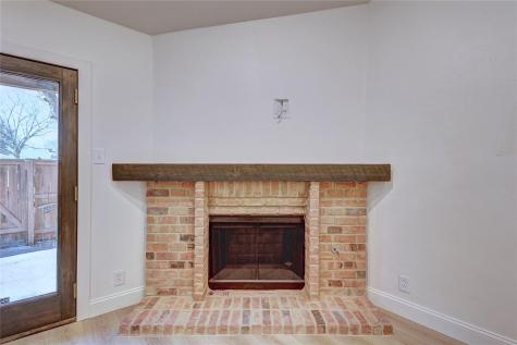 11112 #B Parkfield Drive Austin TX 78758