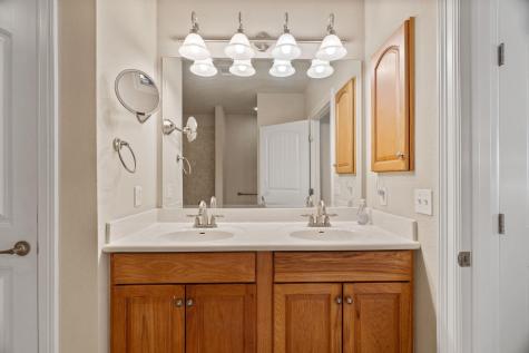 1001 The Cape Horseshoe Bay TX 78657