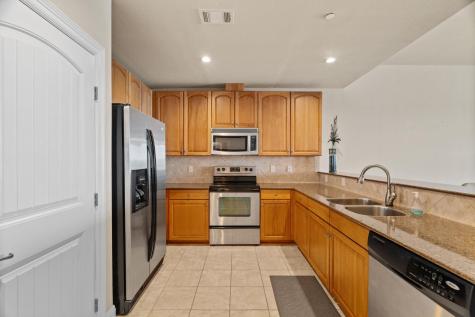 1001 The Cape Horseshoe Bay TX 78657