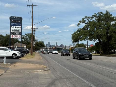 2200 Dickson Drive Austin TX 78704