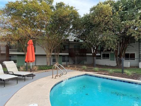 2200 Dickson Drive Austin TX 78704