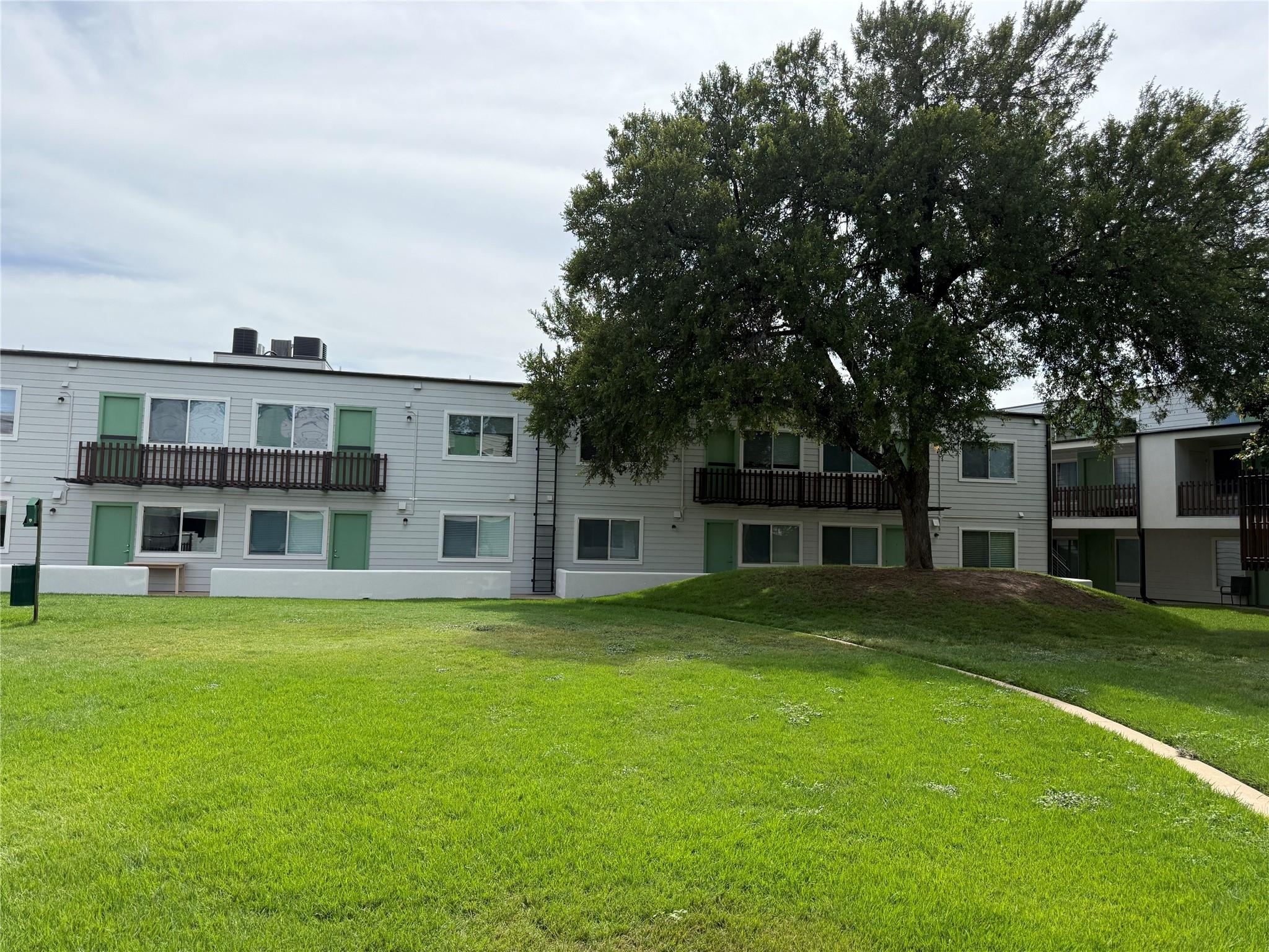 2200 Dickson Drive Austin TX 78704