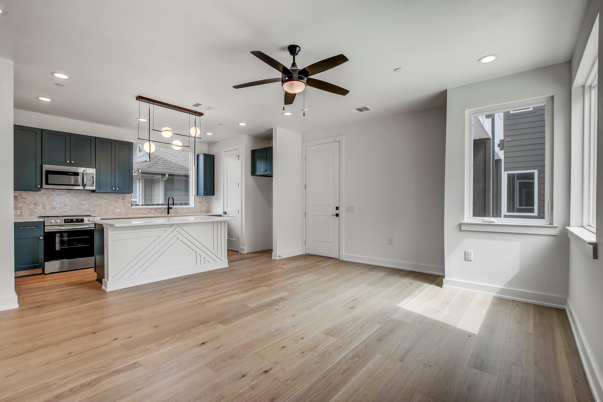 4127 E 12th Street Austin TX 78721