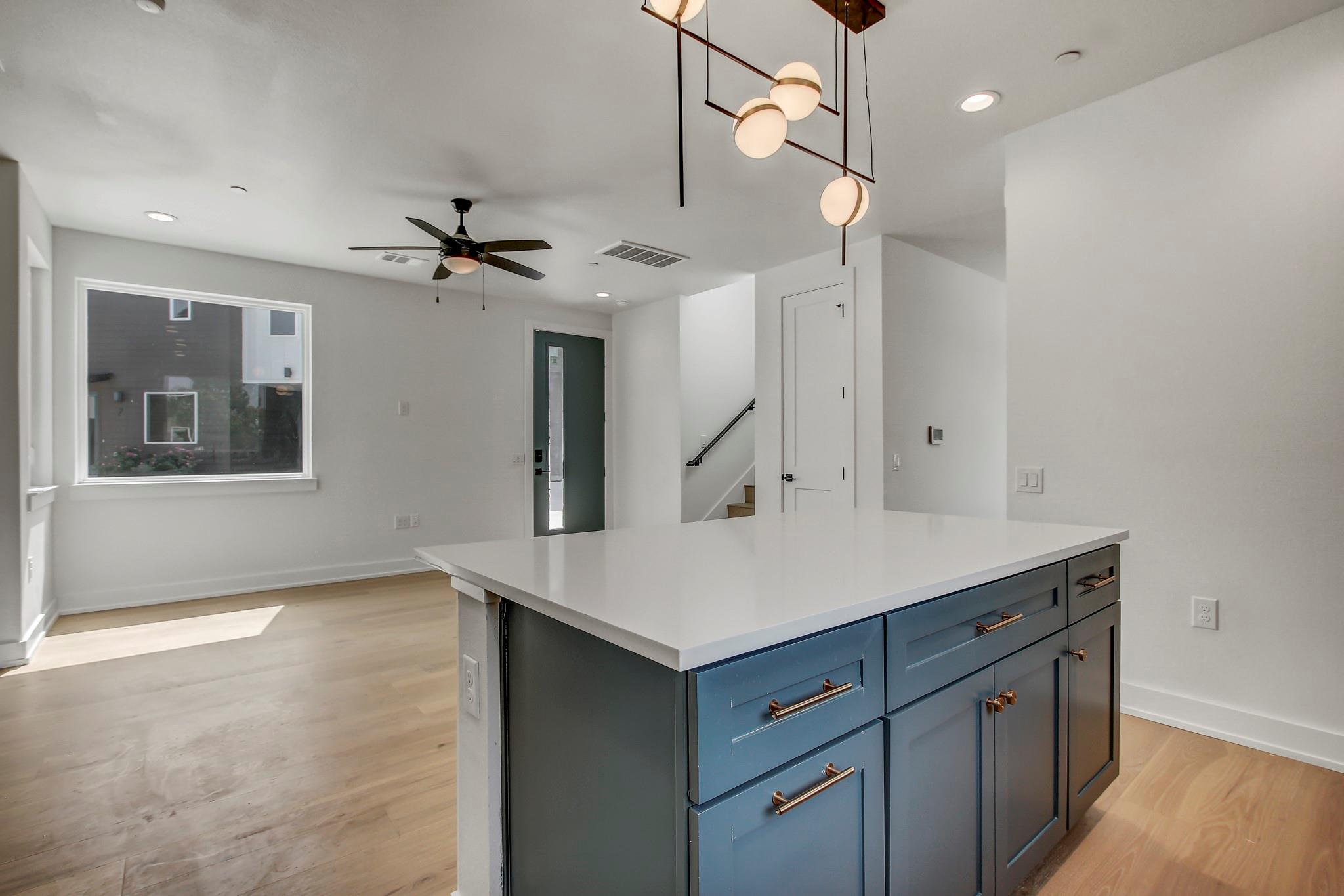 4127 E 12th Street Austin TX 78721