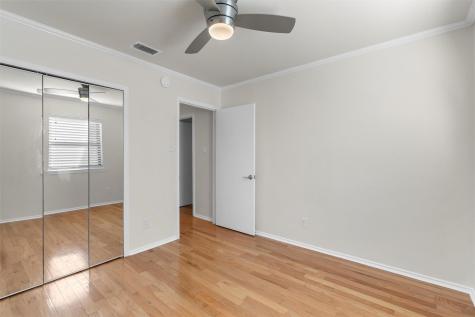 900 Taulbee Lane Austin TX 78757