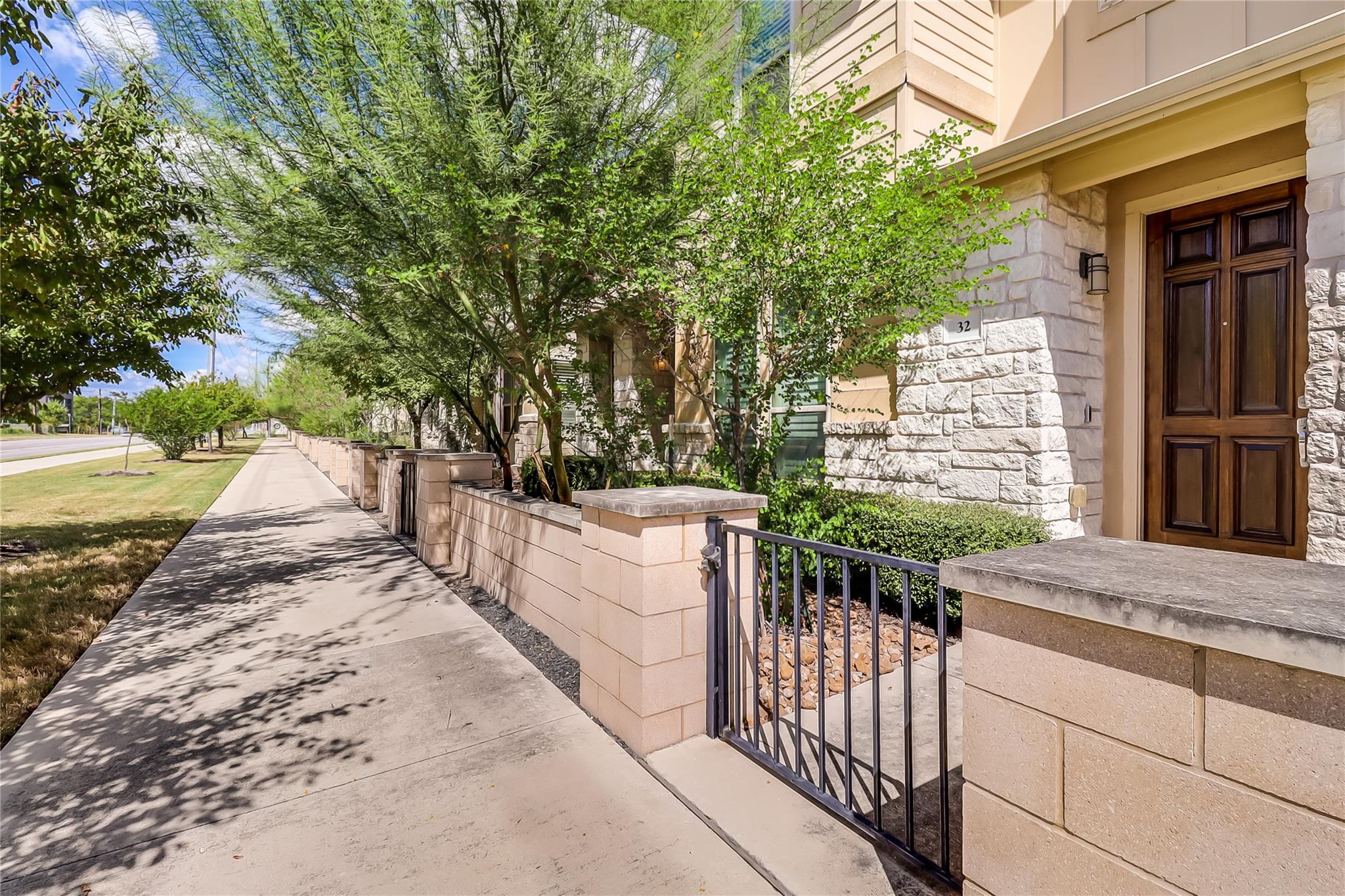 6814 E Riverside Drive Austin TX 78741