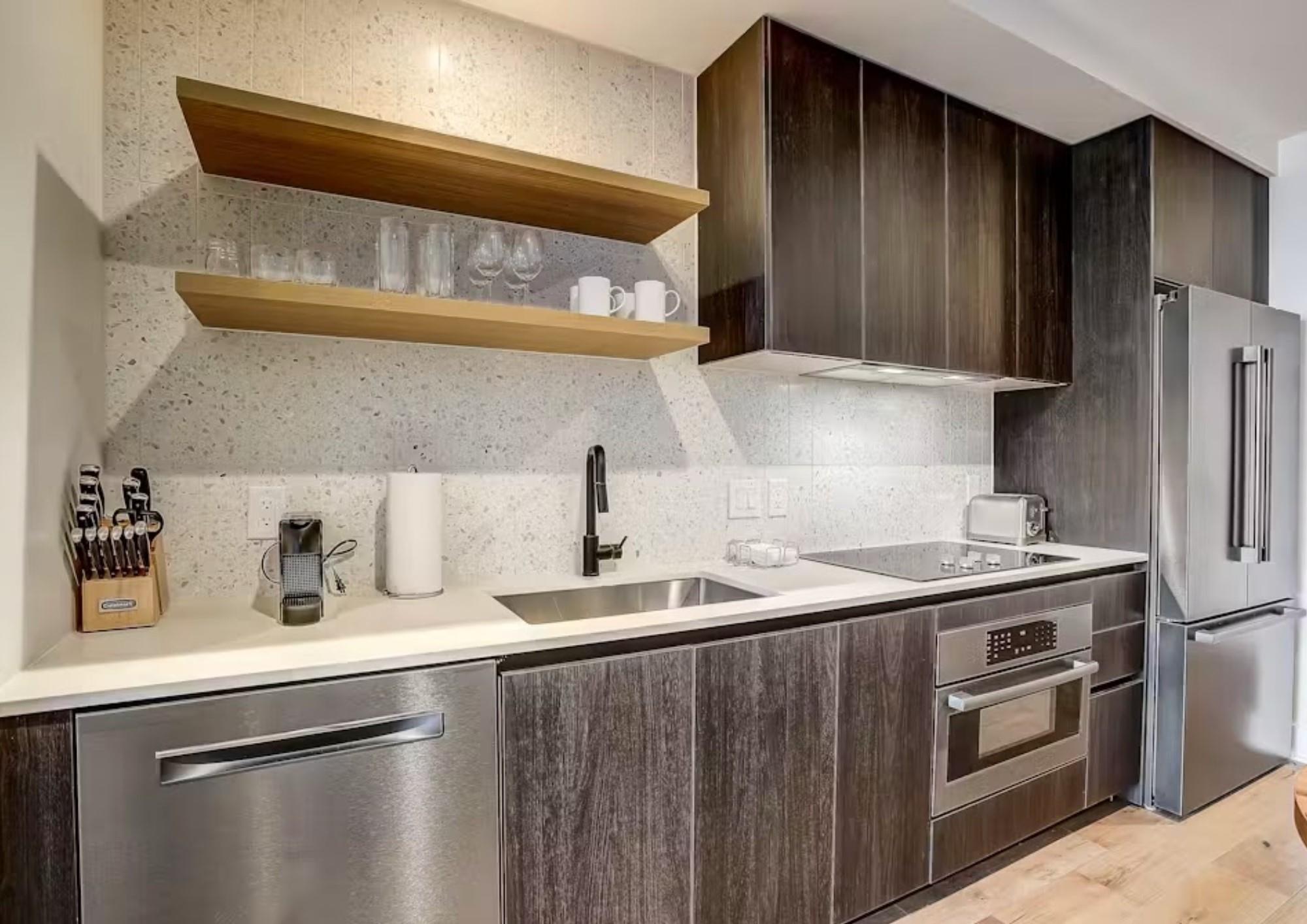 48 East Avenue Austin TX 78701