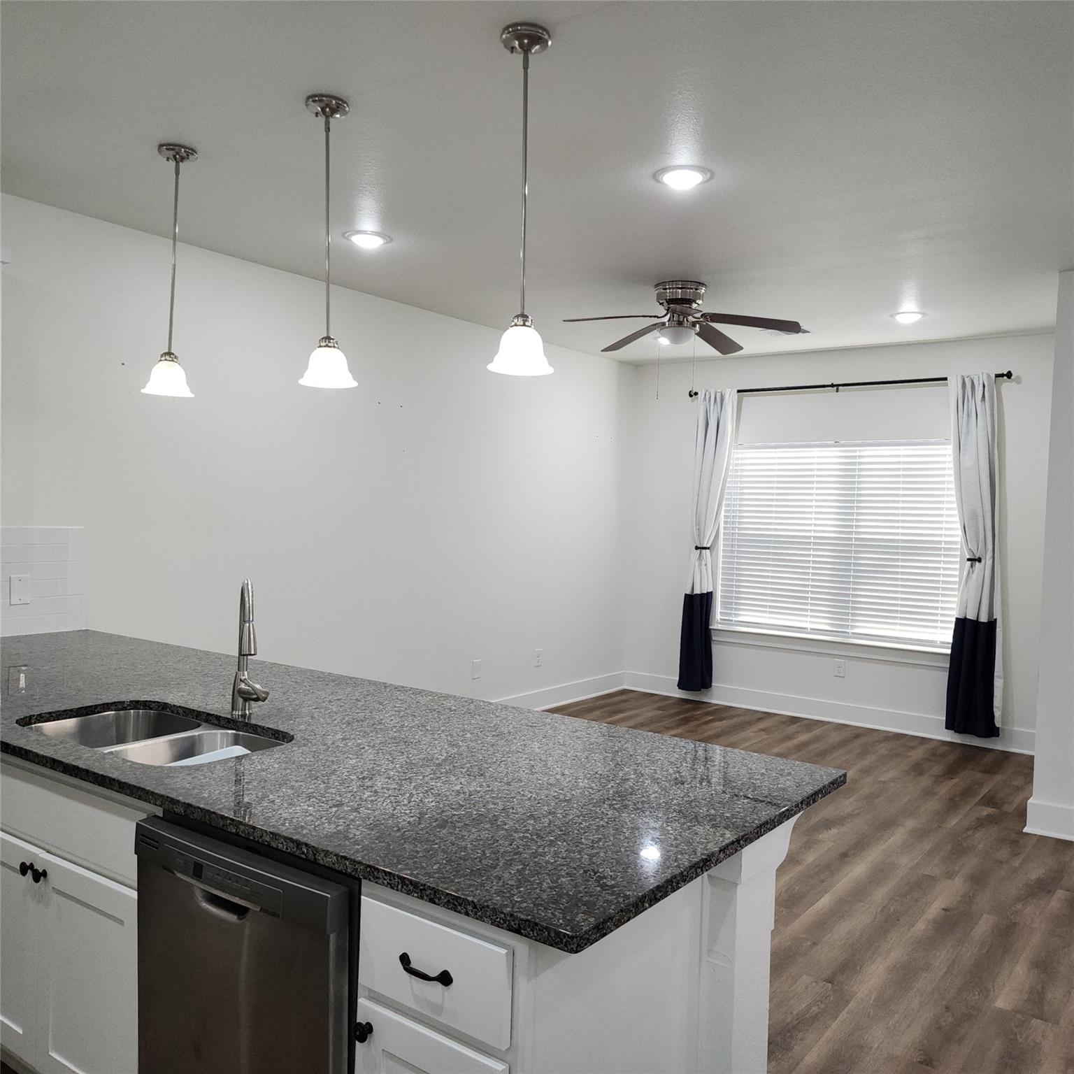 1952 Royal Loop Belton TX 76513