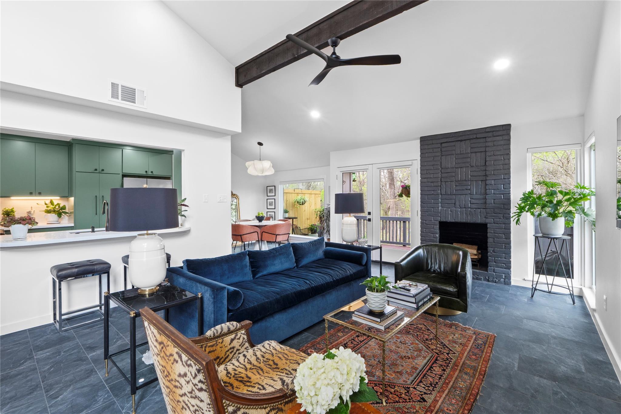 2528 Stoutwood Circle Austin TX 78745