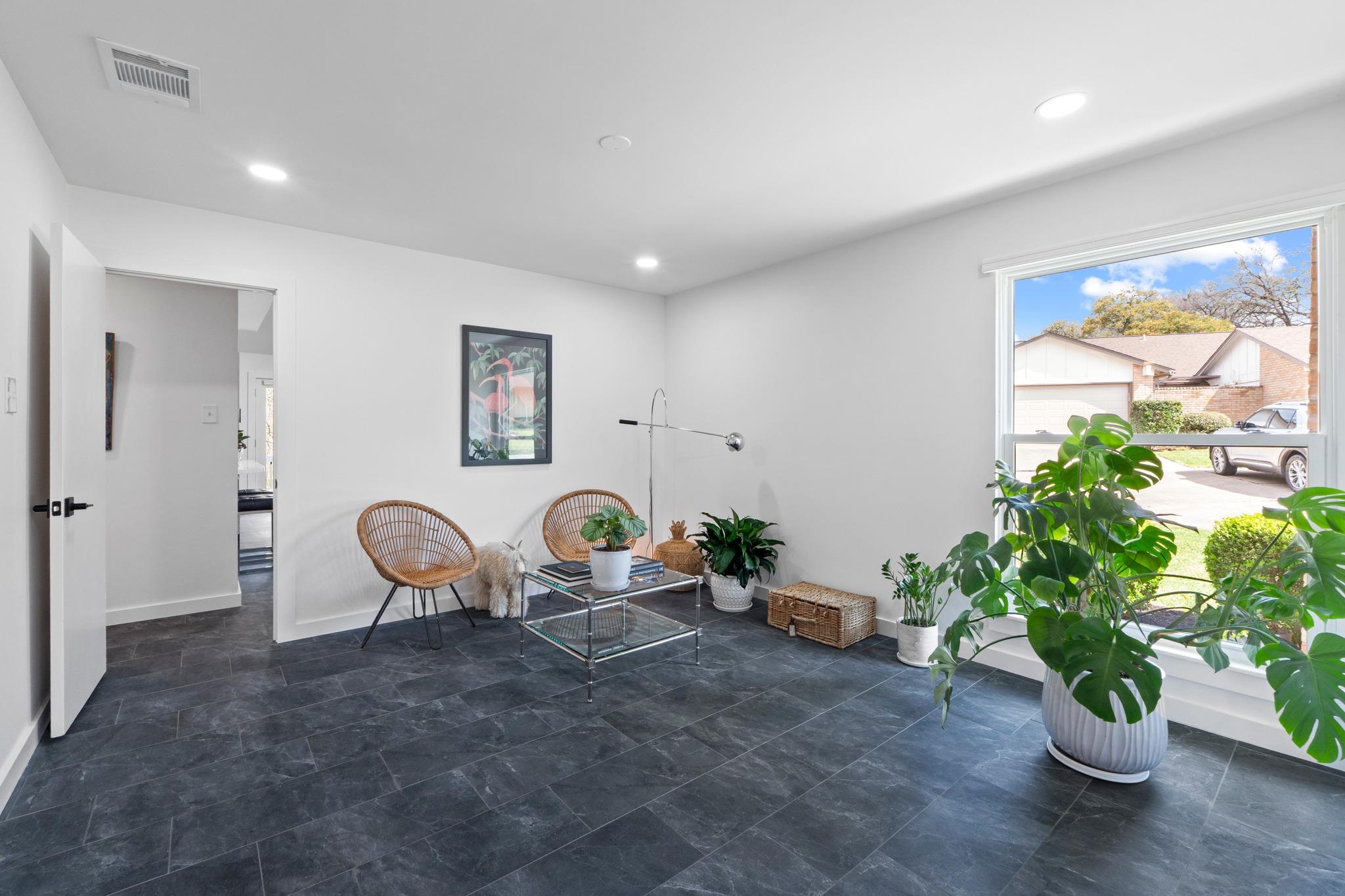 2528 Stoutwood Circle Austin TX 78745