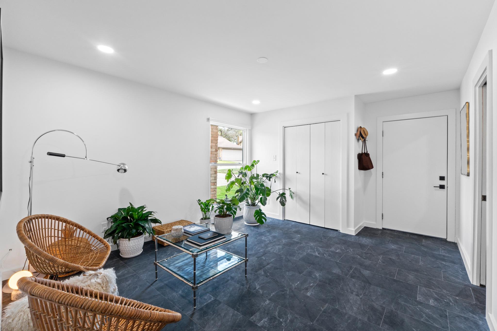 2528 Stoutwood Circle Austin TX 78745
