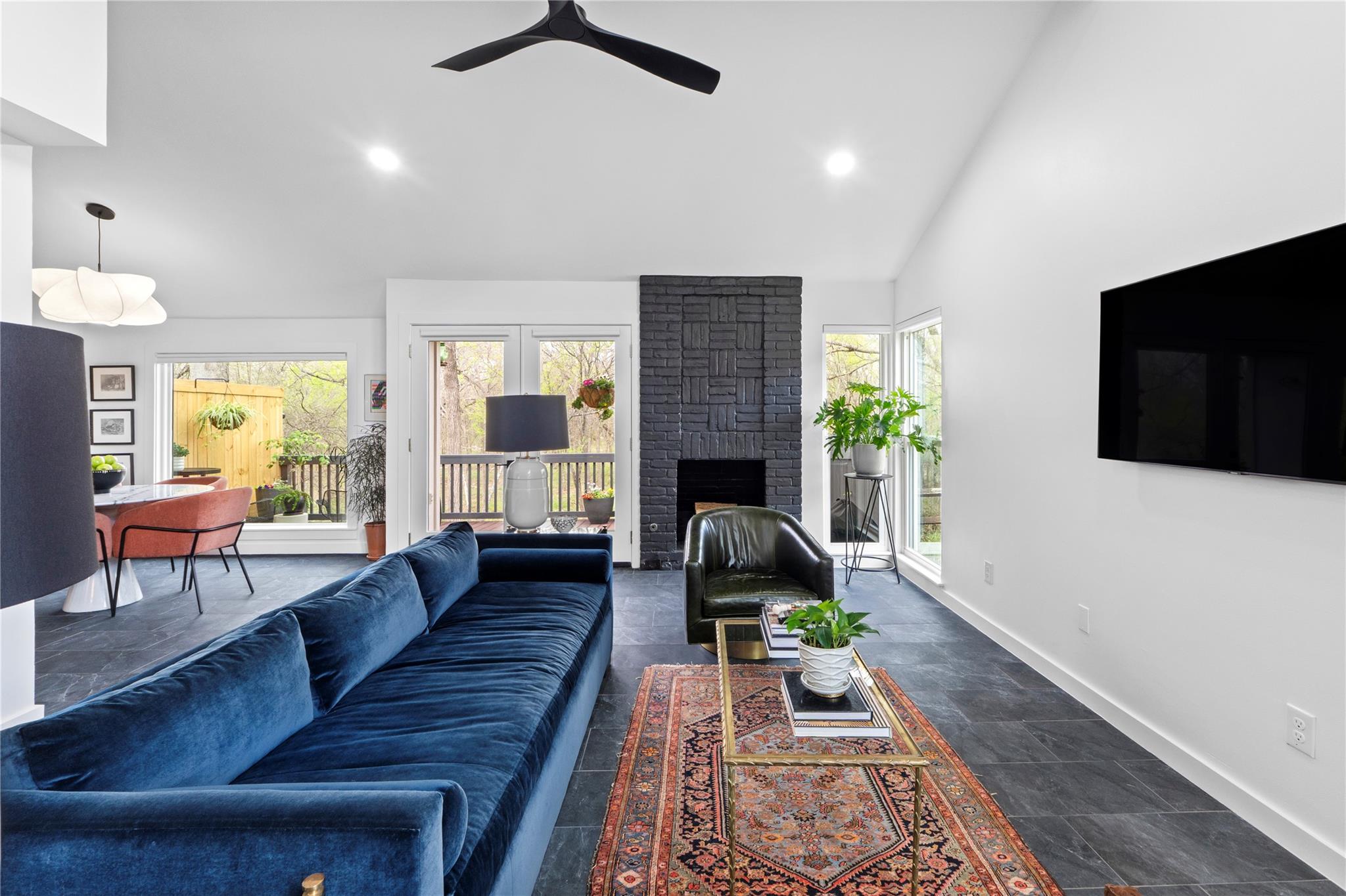 2528 Stoutwood Circle Austin TX 78745