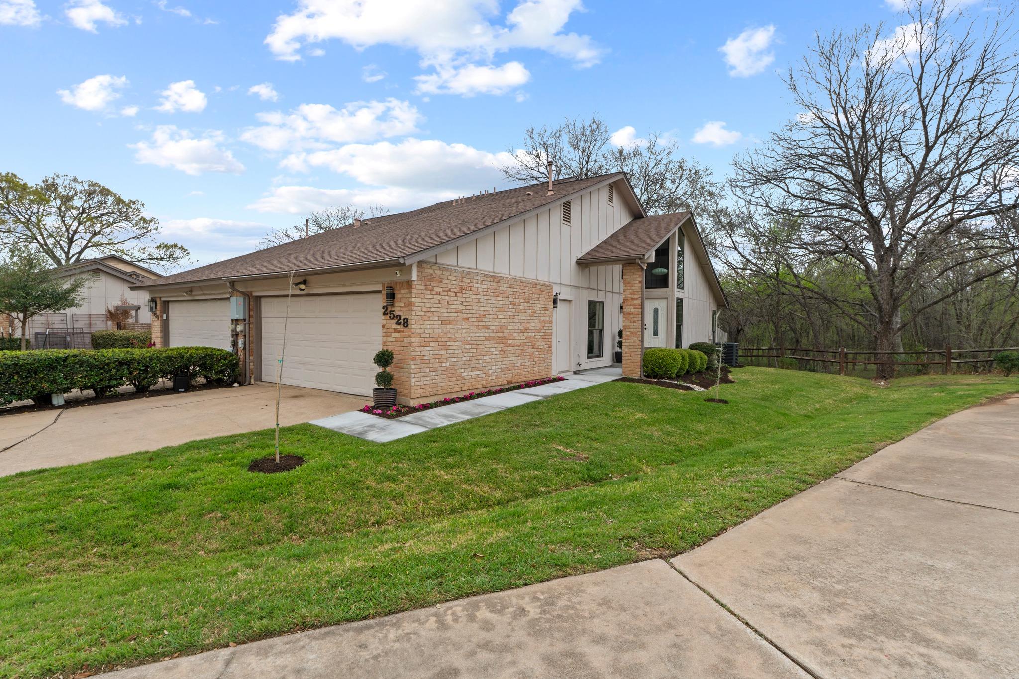 2528 Stoutwood Circle Austin TX 78745