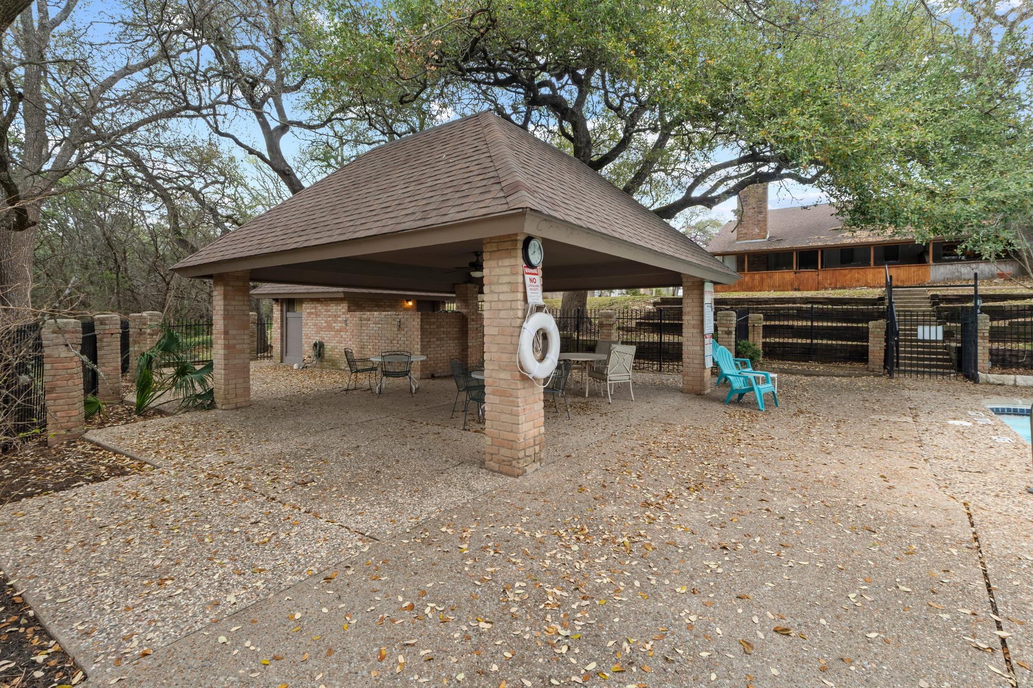 2528 Stoutwood Circle Austin TX 78745