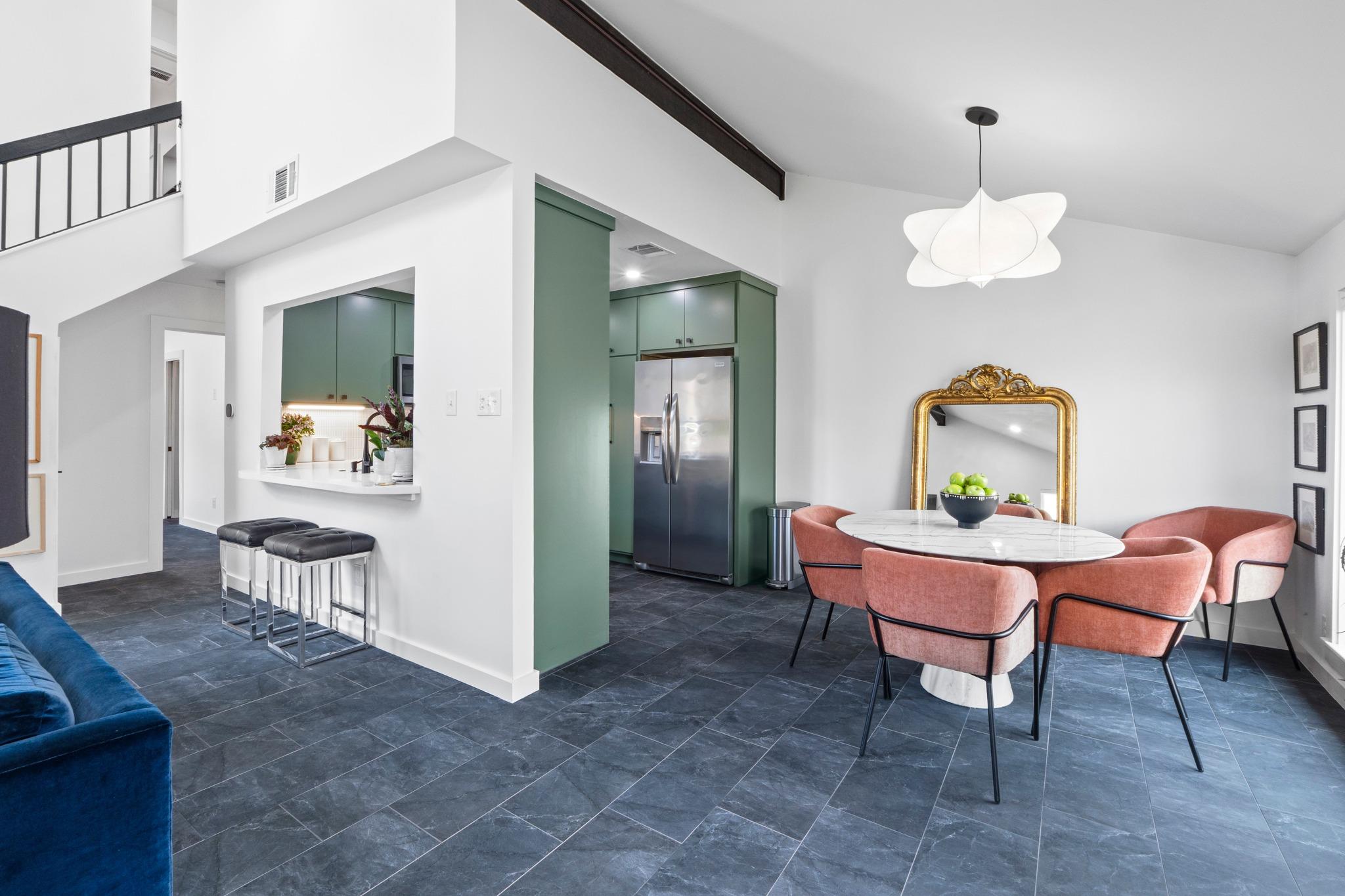 2528 Stoutwood Circle Austin TX 78745