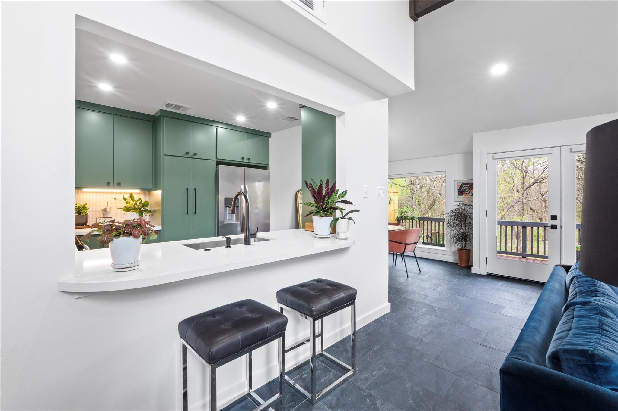 2528 Stoutwood Circle Austin TX 78745