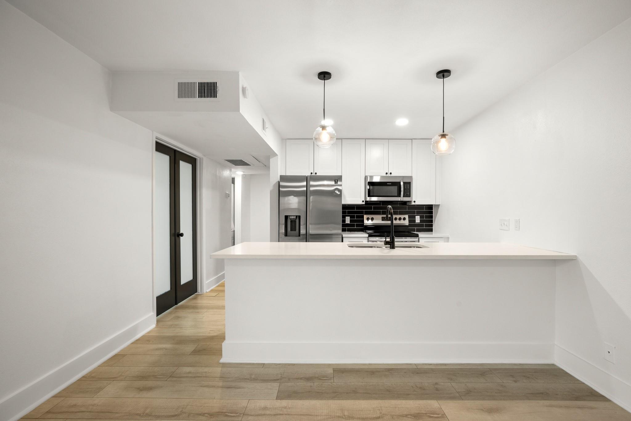 909 Reinli Street Austin TX 78751
