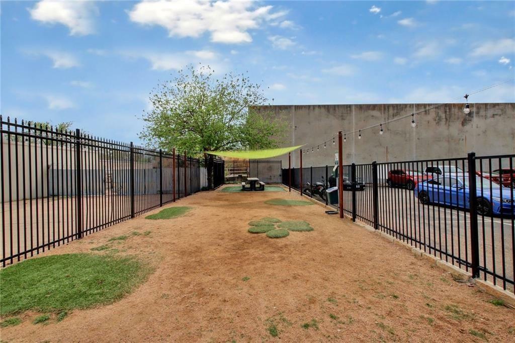 909 Reinli Street Austin TX 78751