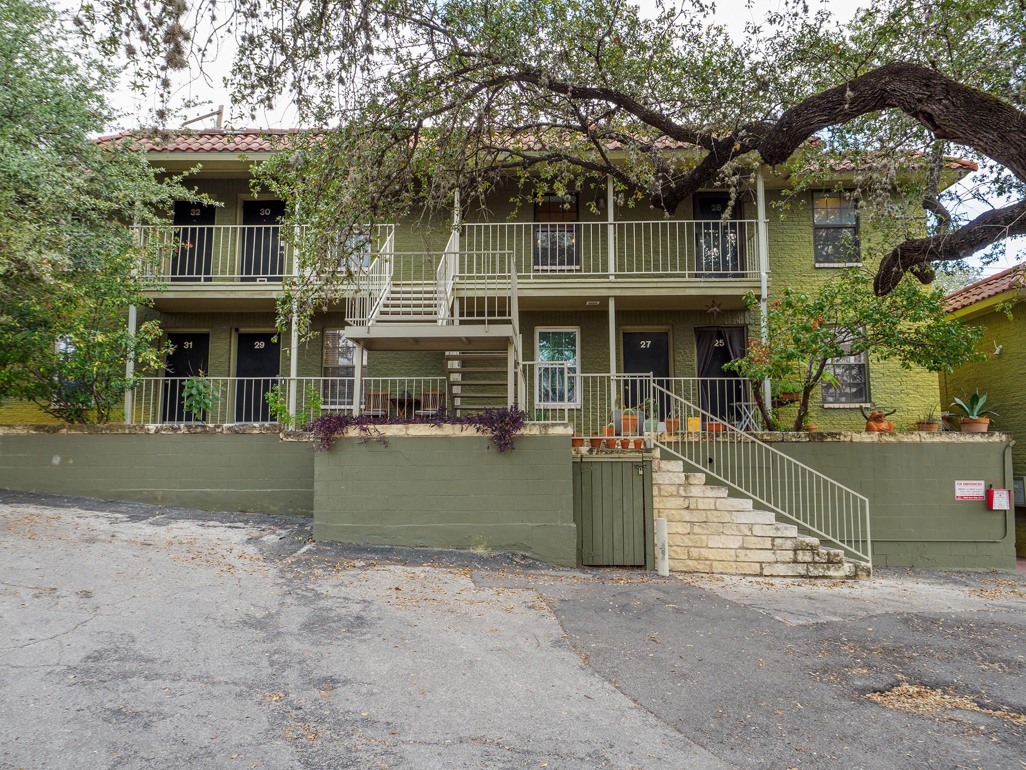 2302 East Side Drive Austin TX 78704
