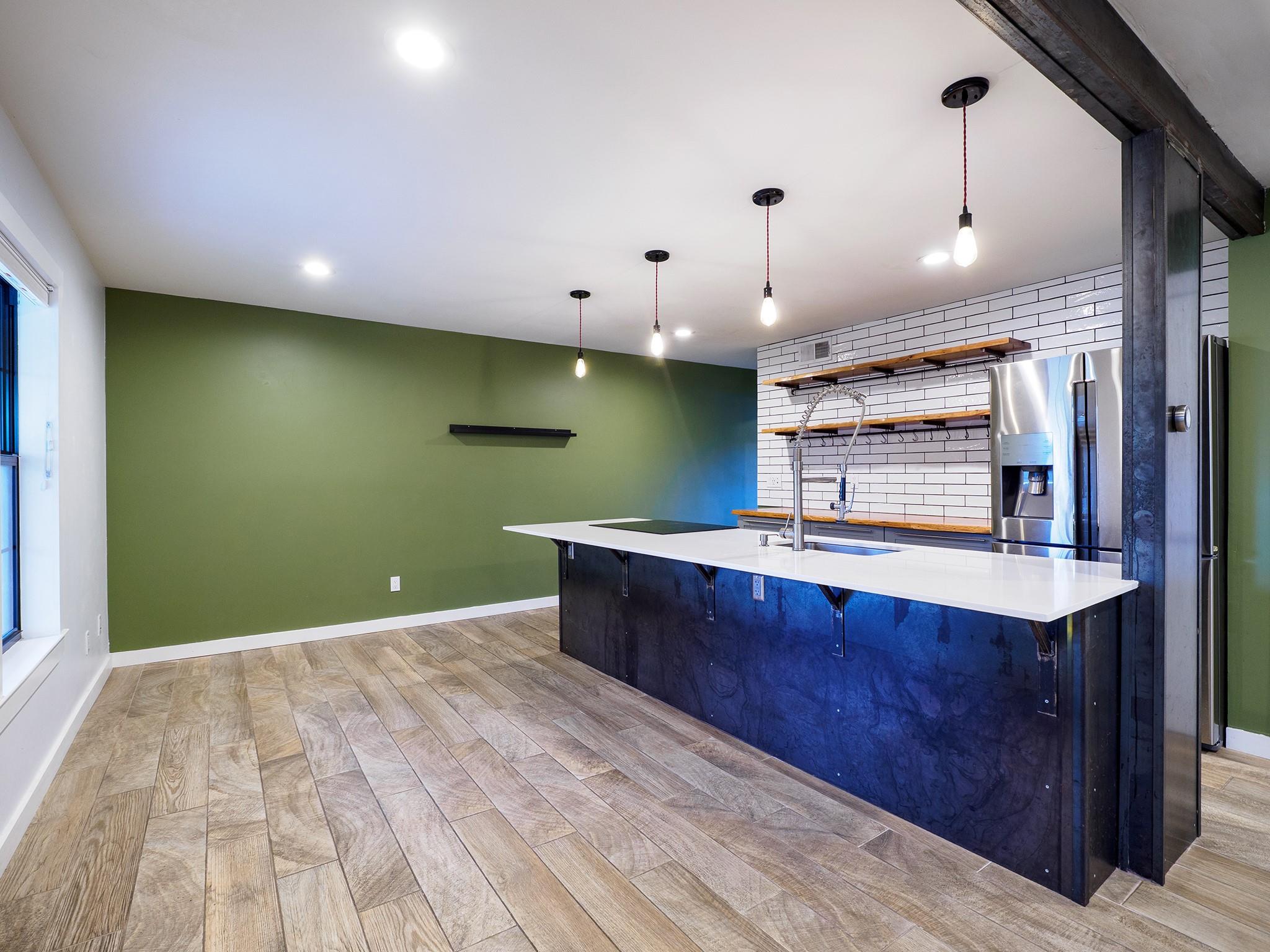 2302 East Side Drive Austin TX 78704