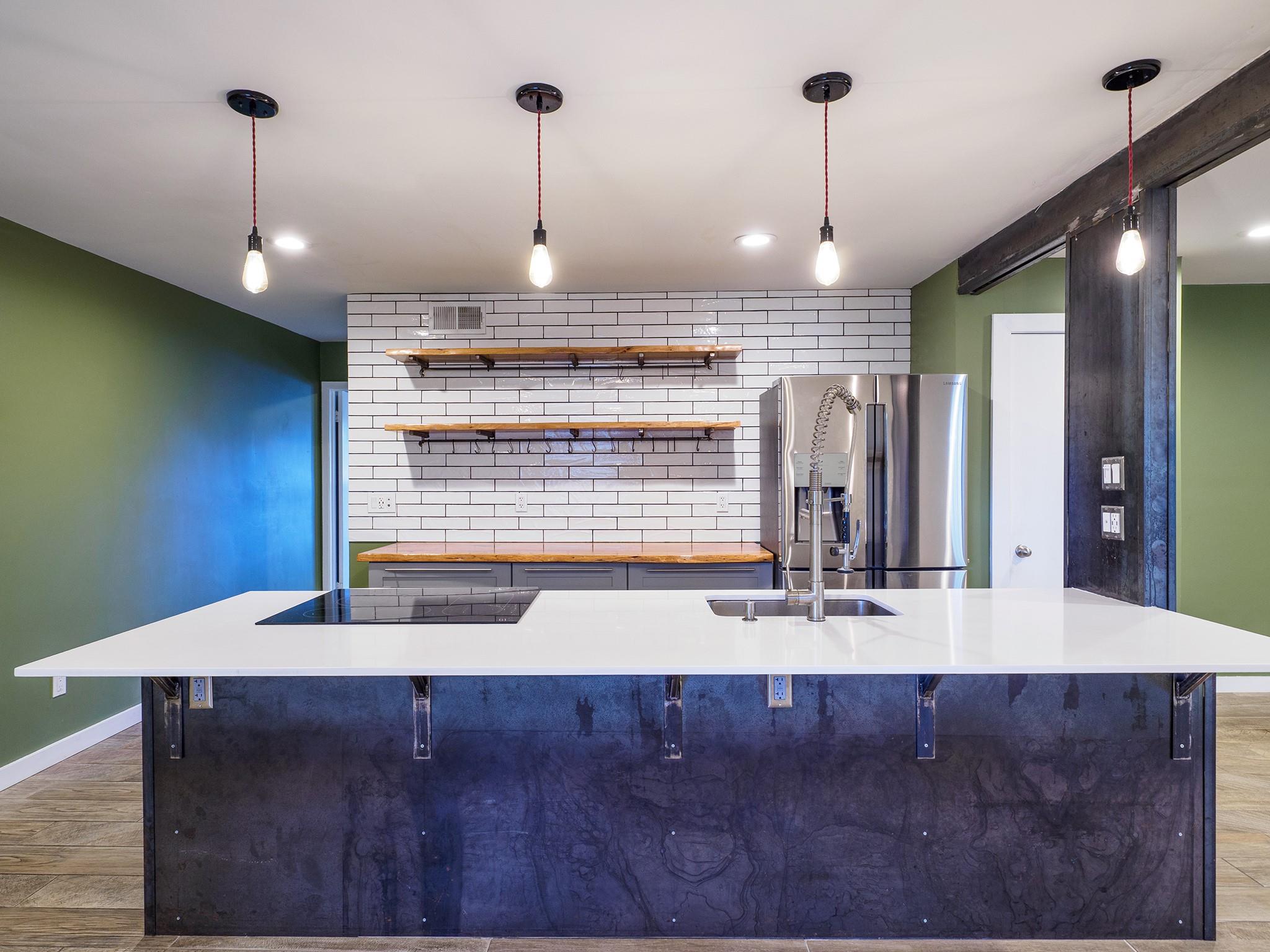 2302 East Side Drive Austin TX 78704