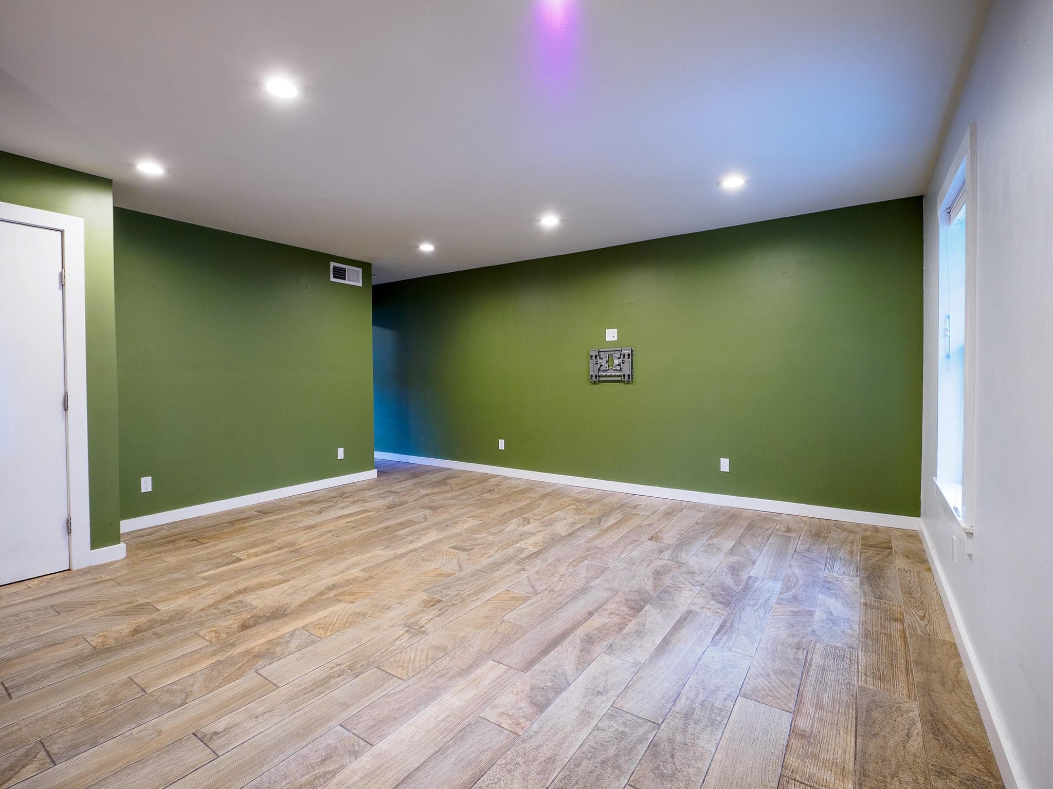 2302 East Side Drive Austin TX 78704