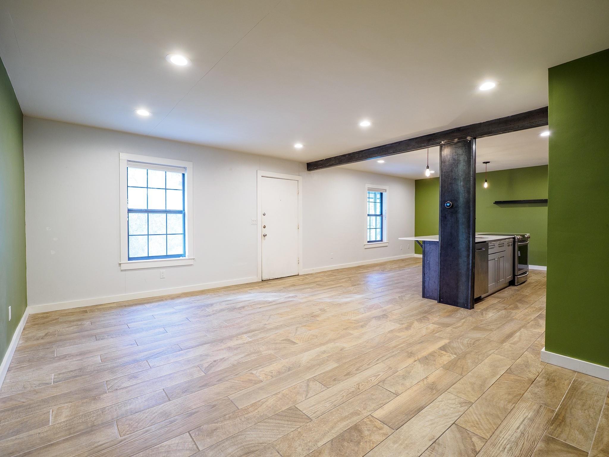 2302 East Side Drive Austin TX 78704
