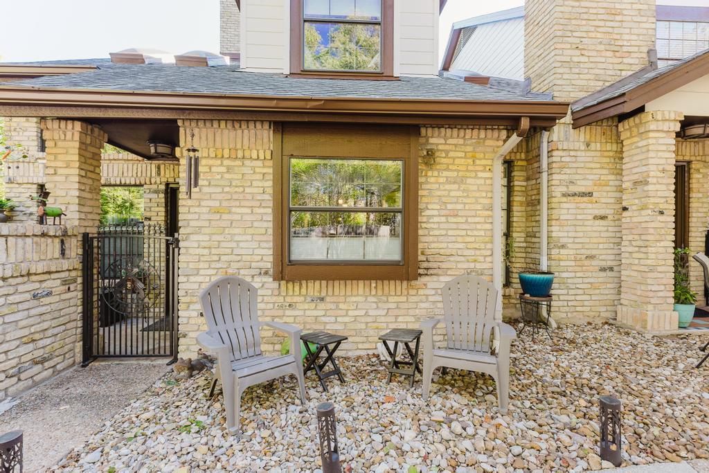 10819 Crown Colony Drive Austin TX 78747